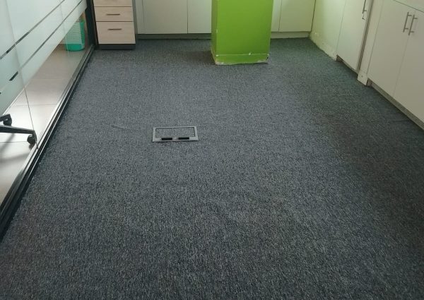 WALL TO WALL CARPET